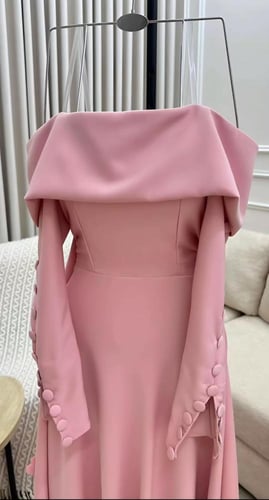 فستان ملكه وردي