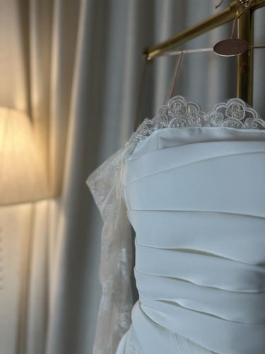 فستان دانتيلا سهره ابيض