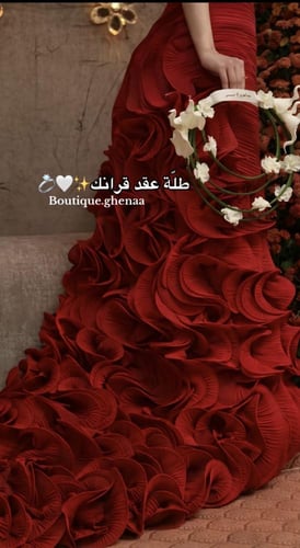 فستان ربى احمر