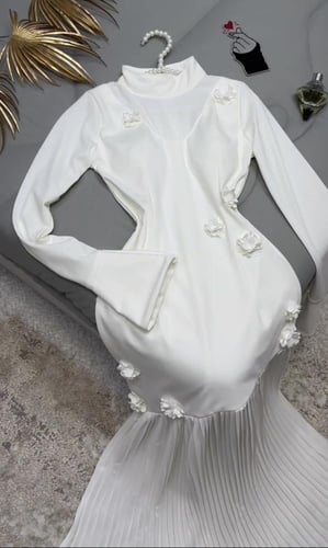 فستان رزان عبدالله