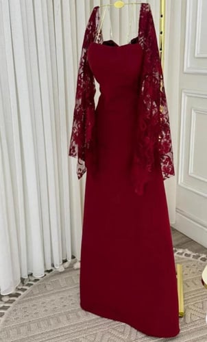 فستان العيد عنابي دانتيل