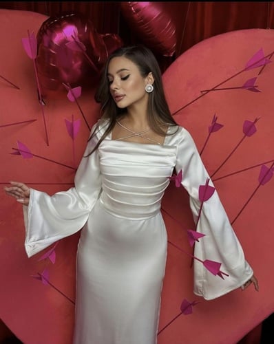 فستان رانيا كحلي العيد