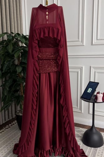 فستان عنابي