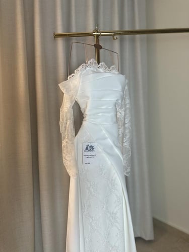 فستان دانتيلا سهره ابيض