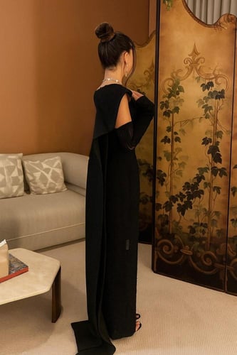 فستان هادية اسود