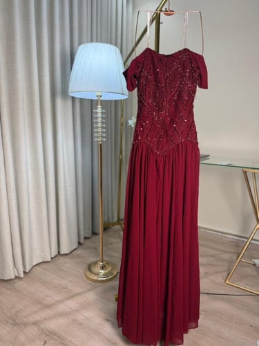 فستان سهره عنابي