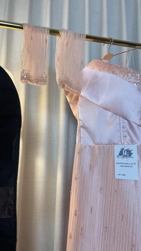 فستان هادية وردي خوخي