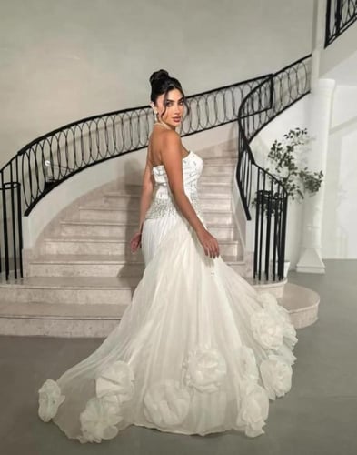 فستان ساريه ابيض