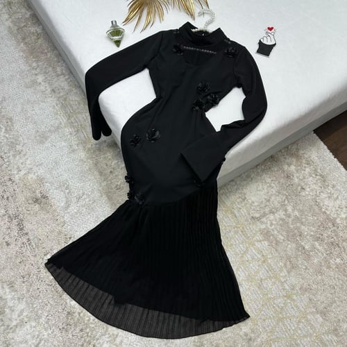 فستان رزان عبدالله