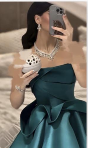 فستان سهره اخضر وازرق