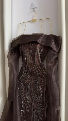 فستان سهره بني