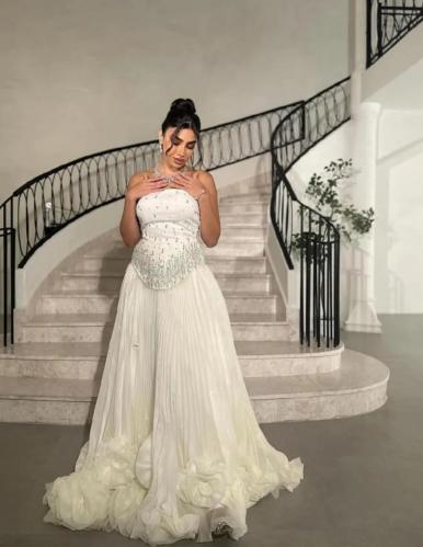 فستان ساريه ابيض