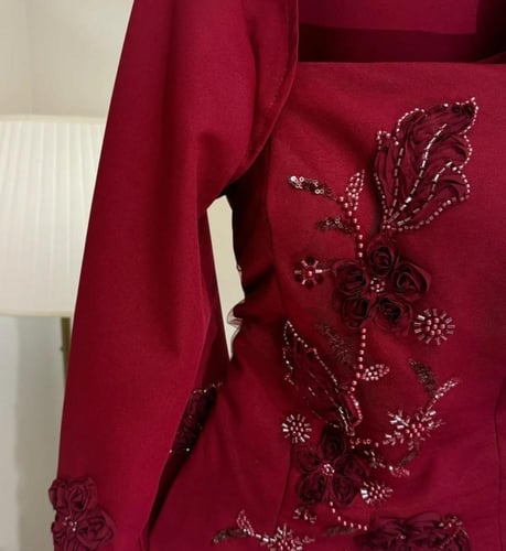 فستان سهره عنابي