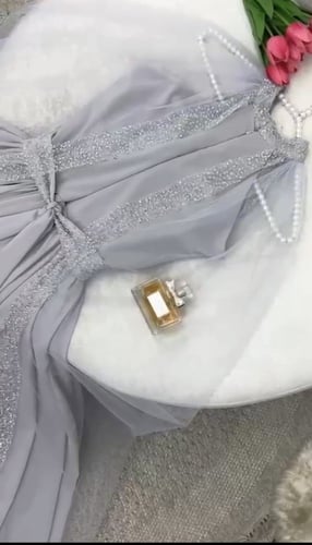 فستان حمل طويل