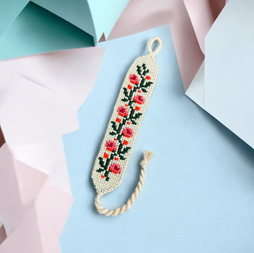 اسوارة مصنوعة يدويًا