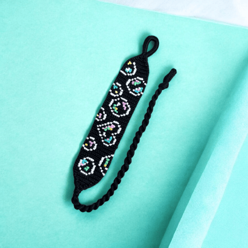 اسوارة صنع يدوي