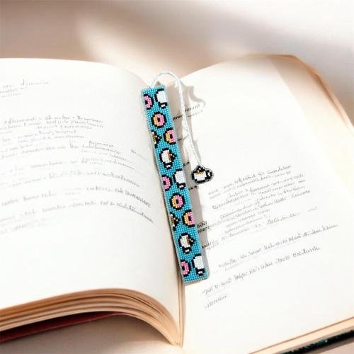 فاصل كتاب – لمسة يدوية تزيّن كل صفحة