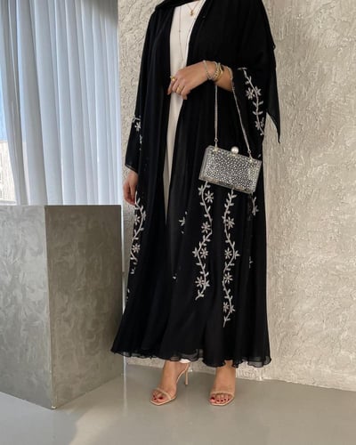 عبايه شيفون ببطانه دبل كلوش 1047