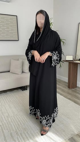 عباية كريب كوري نص كلوش 1002