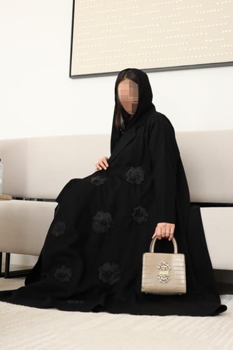 عباية كريب كتان كلوش 1005