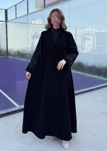 كريب عباية ايليت بتطريز 1083