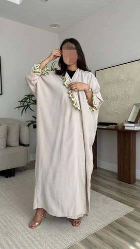 عبايه نص فراشه كريب حرير 1011