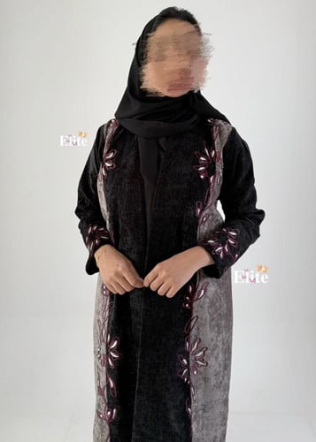 عبايه شتويه بتطريز 1367
