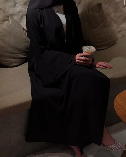 عبايه كريب باطراف شيفون 1145