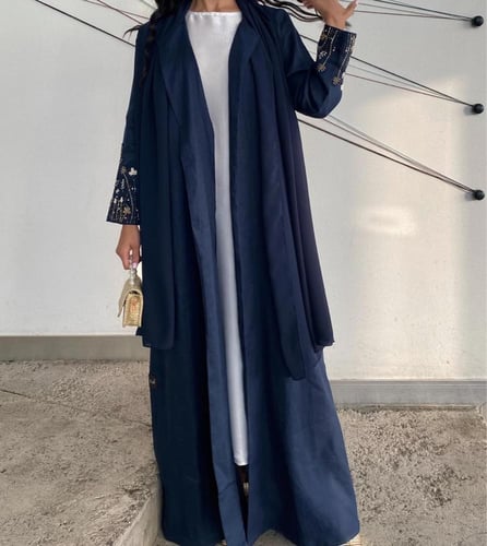 عبايه كحلي ب شك وتطريز 1223