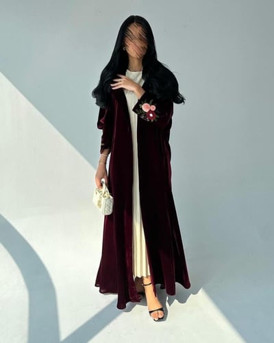 عبايه كلوش مخمل برغندي 1041