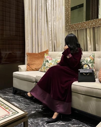عبايه شتوي عنابي 1346
