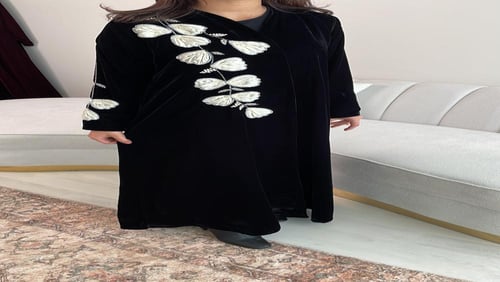 عبايه مخمل بشك 1023