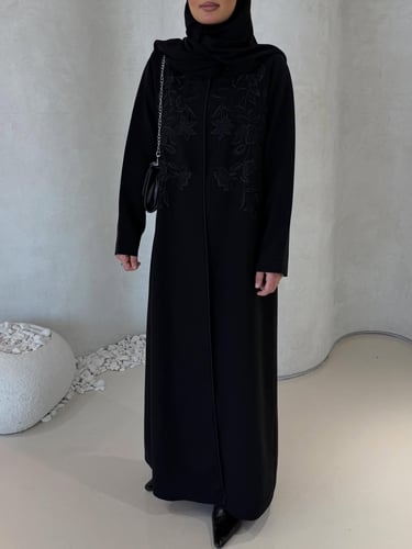 كريب ب تطريز اسود 1404