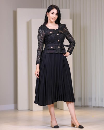 فستان أنيق للمناسبات والفخامة اليومية