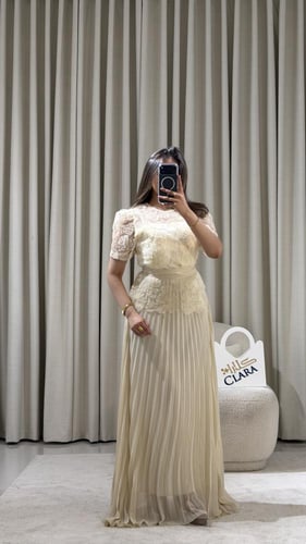 فستان شامبان فاخر بتطريز زهور ثلاثي الأبعاد وتنورة...