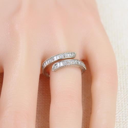 خاتم بديل الذهب صفين زركون فضي