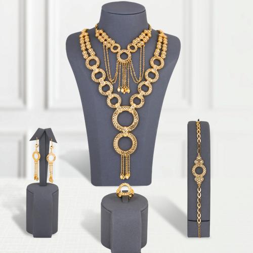 الطقم حلقات الذهب بديل الذهب