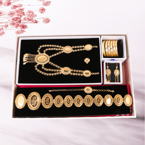 طقم ام العروس المكون من 6 بناجر وطقم ملكي سبائك وح...