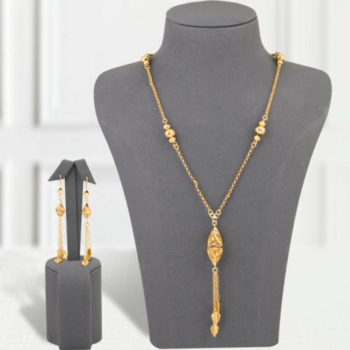 عقدذهبي ناعم