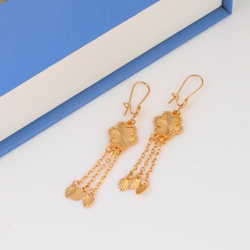 طقم الزهرة الذهبيه