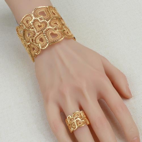 أسوارة وخاتم الذهب همسات القلوب