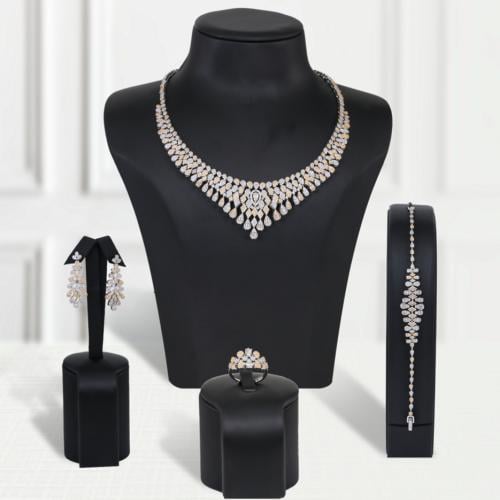 طقم بديل الذهب بريق الملكة