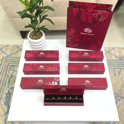 توزيعات 6 اساور بديل الذهب التاج