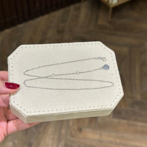 عقد ذهب عيار 18