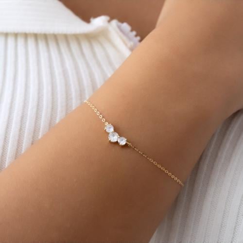 36|اسورة متكونة من ثلاث دوائر شكل قوس