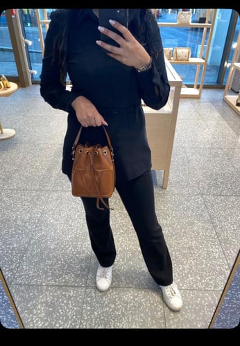 فالنتينو bucket