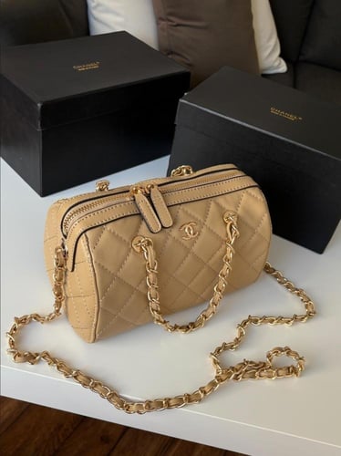 شنطة ميو ميو