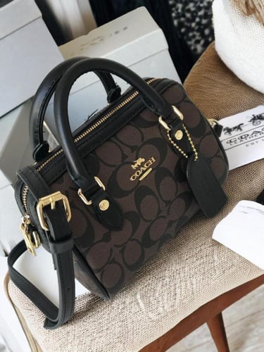 شنطة كوتش mini rowan بني غامق
