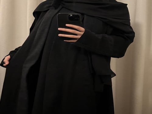 غصن 2 لون اسود