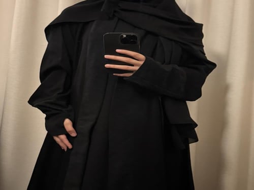 غصن 2 لون اسود